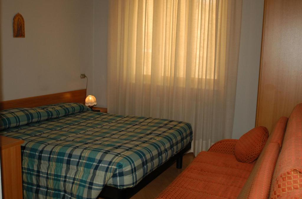 Albergo Vecchia Menaggio Habitación foto